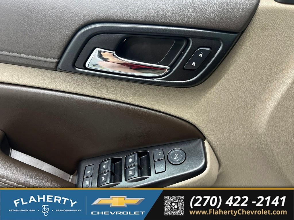 Used 2016 Chevrolet Suburban LT AWD/4WD image 21