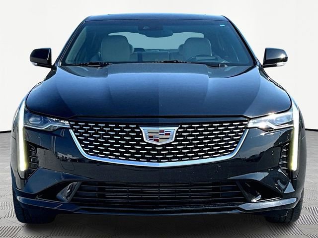 Used 2022 Cadillac CT4 Premium Luxury image 2