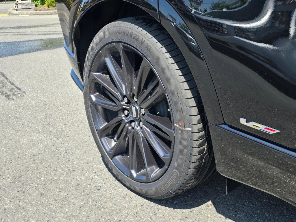 New 2026 Cadillac Lyriq V image 16