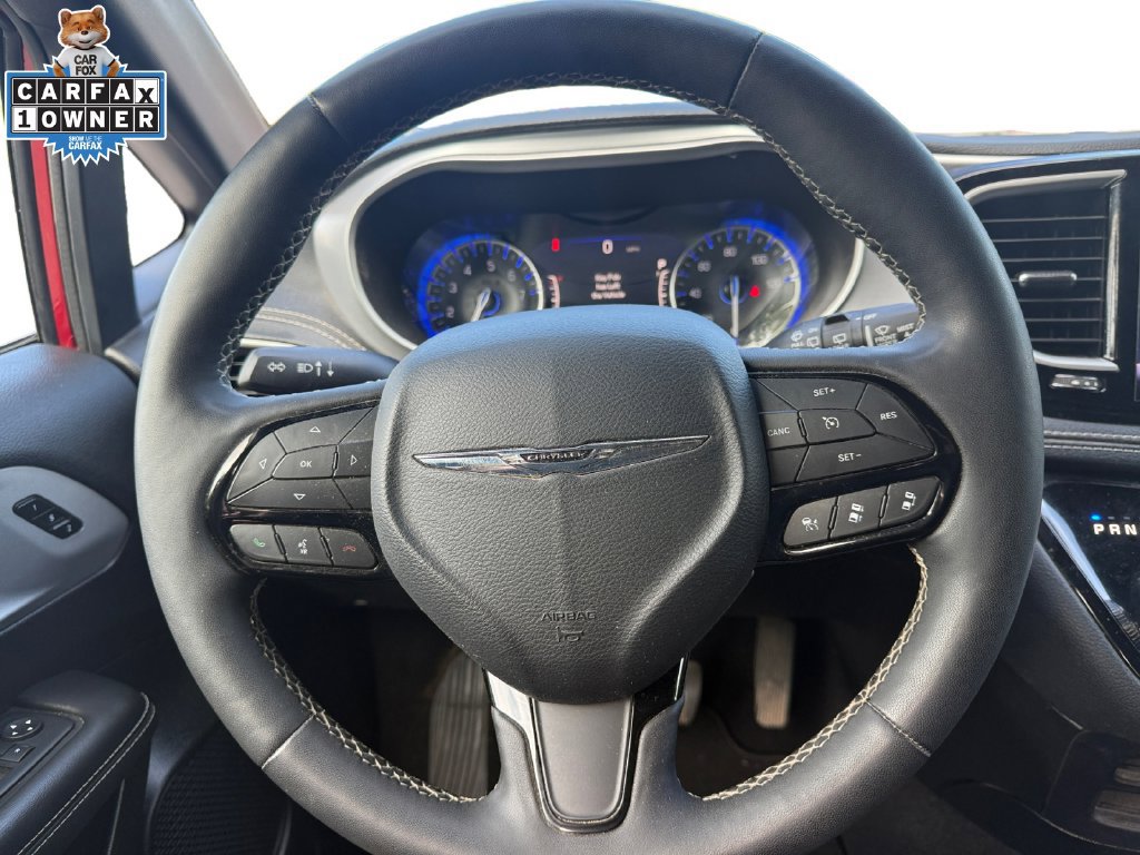 Used 2024 Chrysler Pacifica Touring-L w/ S Appearance Package AWD/4WD image 12