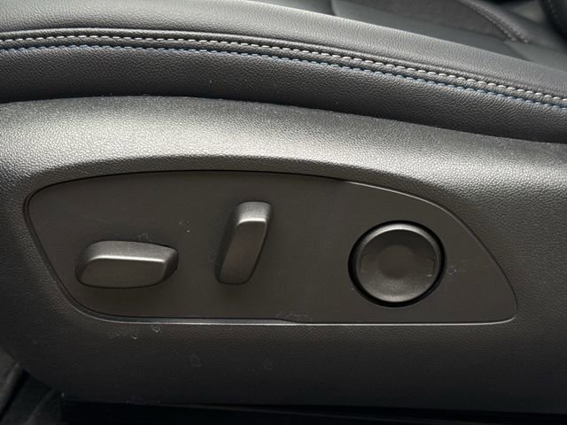 New 2026 Chevrolet Equinox EV LT image 23