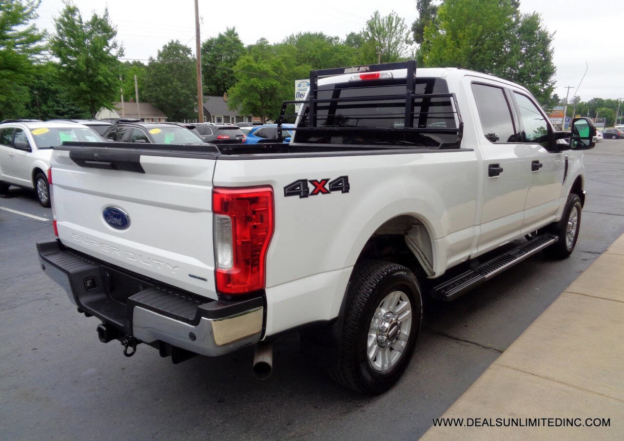 Used 2019 Ford F250 XLT w/ XLT Value Package image 3