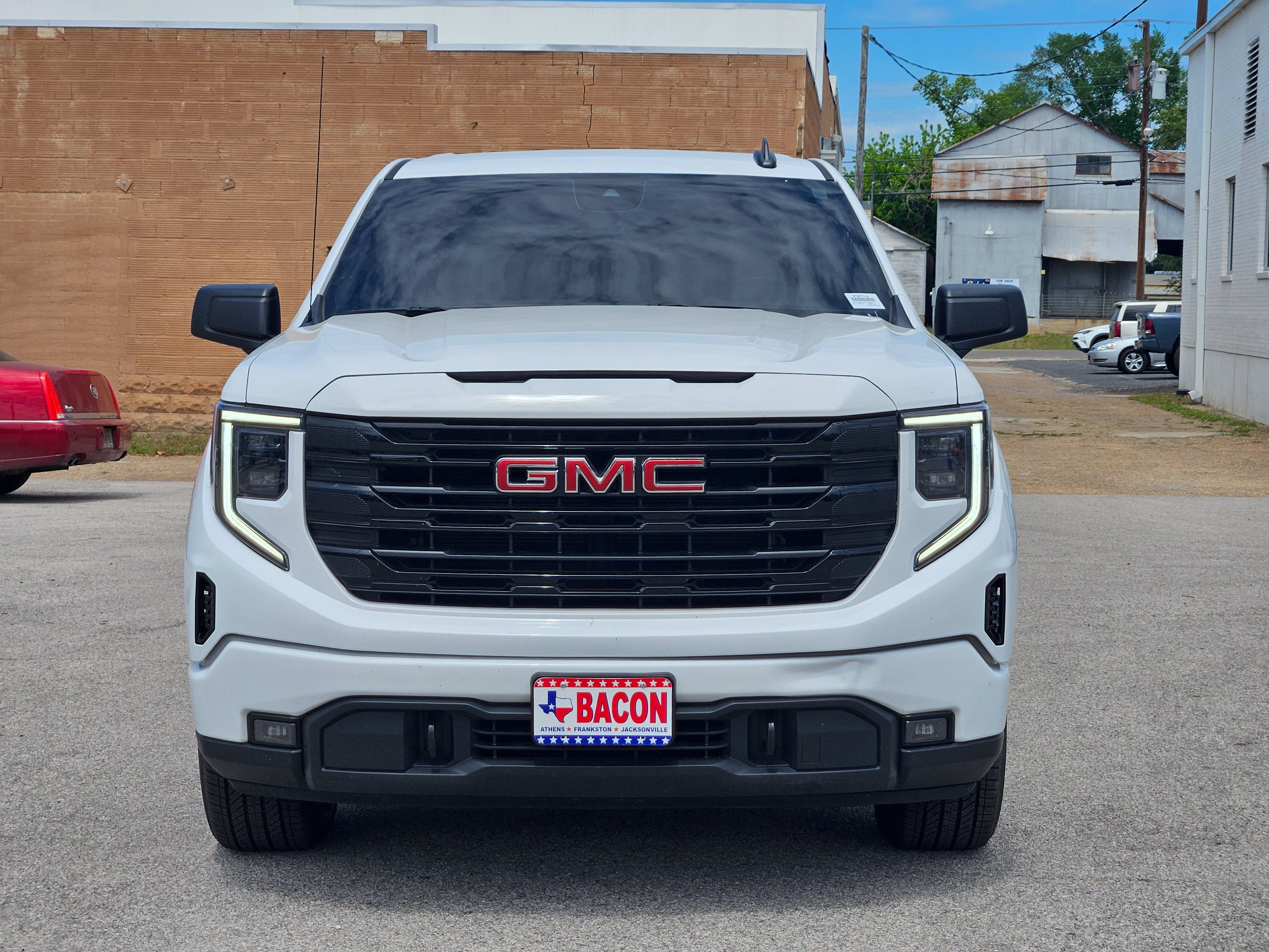 Used 2023 GMC Sierra 1500 Elevation AWD/4WD image 2