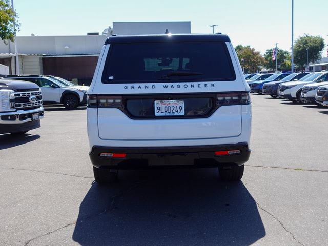 Used 2024 Jeep Grand Wagoneer L Series II w/ Quick Order Packagew 28T AWD/4WD image 7