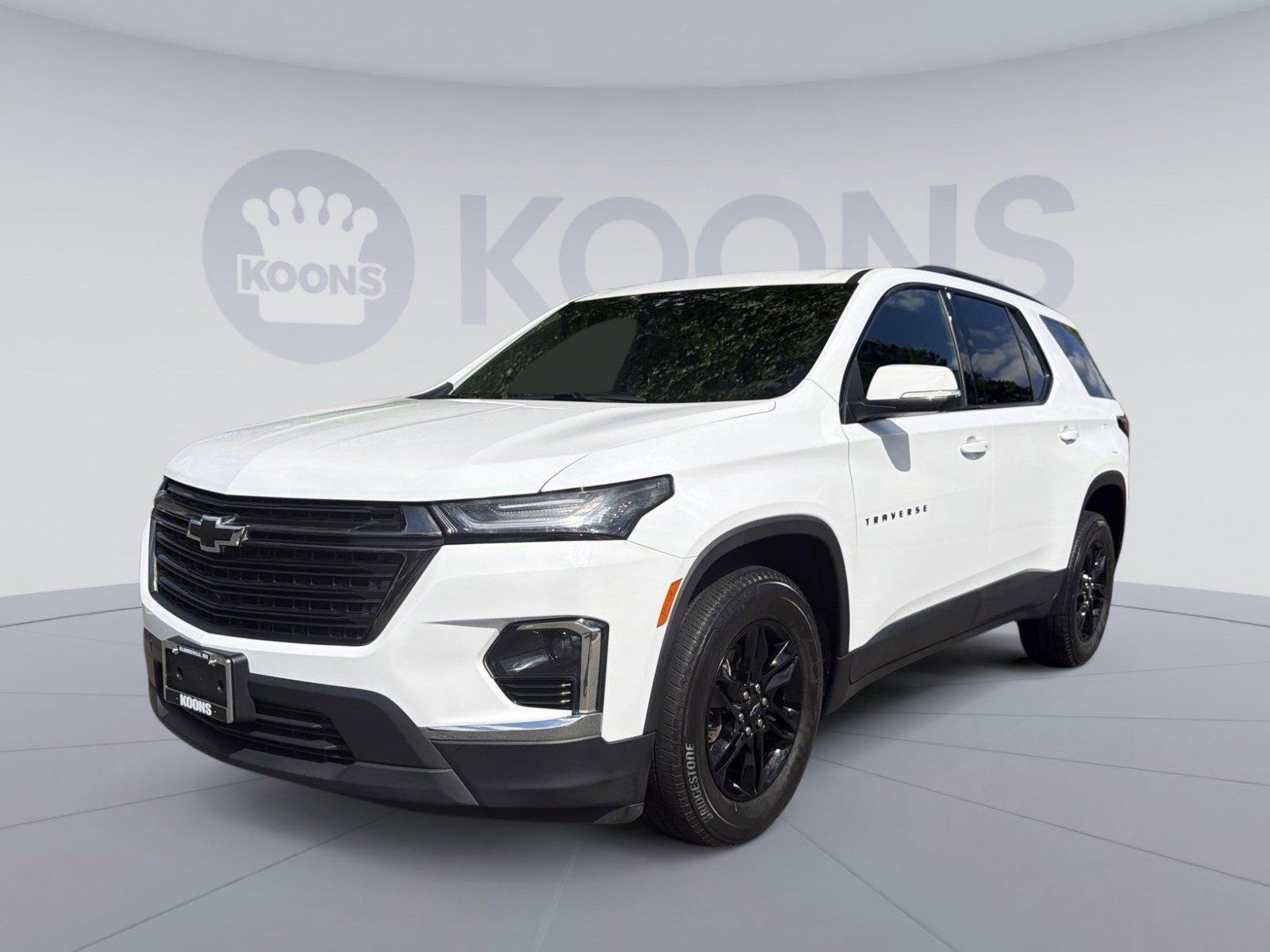 Used 2023 Chevrolet Traverse LT w/ Midnight/Sport Edition AWD/4WD image 1