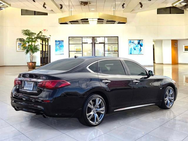 Used 2017 INFINITI Q70 L 3.7 w/ Deluxe Touring Package RWD image 5