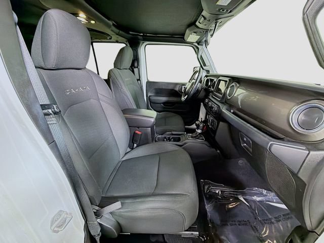 Used 2019 Jeep Wrangler Unlimited Sahara AWD/4WD image 25