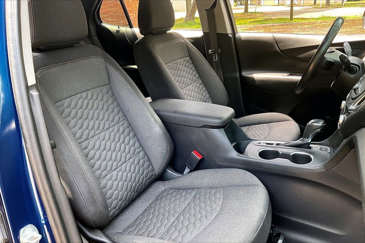 Used 2020 Chevrolet Equinox LT FWD image 30