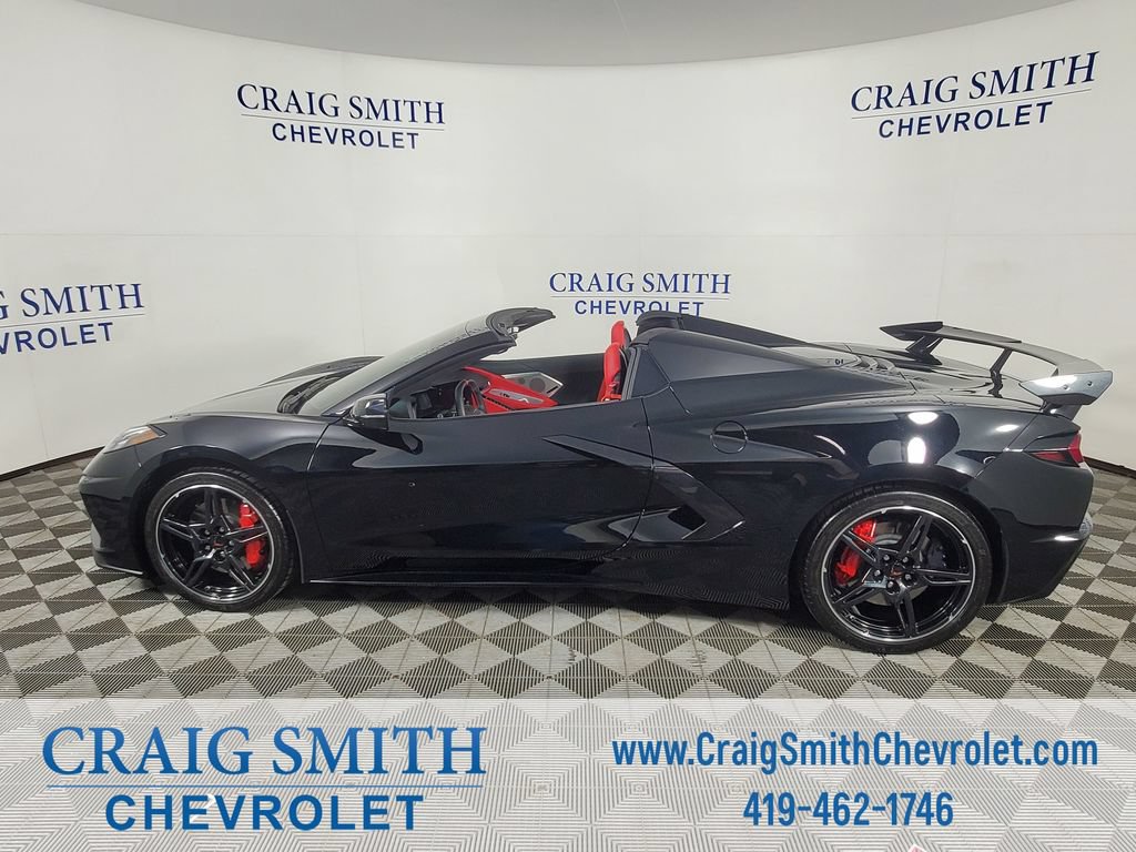 Used 2024 Chevrolet Corvette Stingray Premium Conv w/ Z51 Performance Package RWD image 9