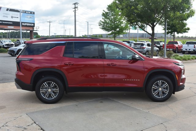 New 2026 Chevrolet Traverse LT w/ Driver Confidence Package FWD image 4
