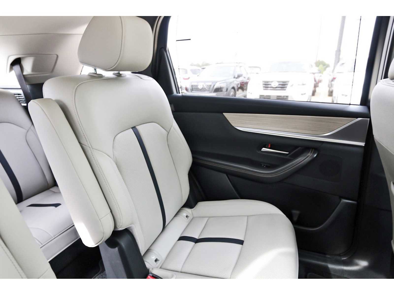 Used 2025 MAZDA CX-90 3.3 Turbo w/ Preferred Package image 10