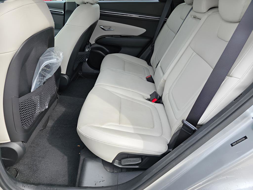 Certified 2022 Hyundai Tucson Limited w/ Cargo Package image 16