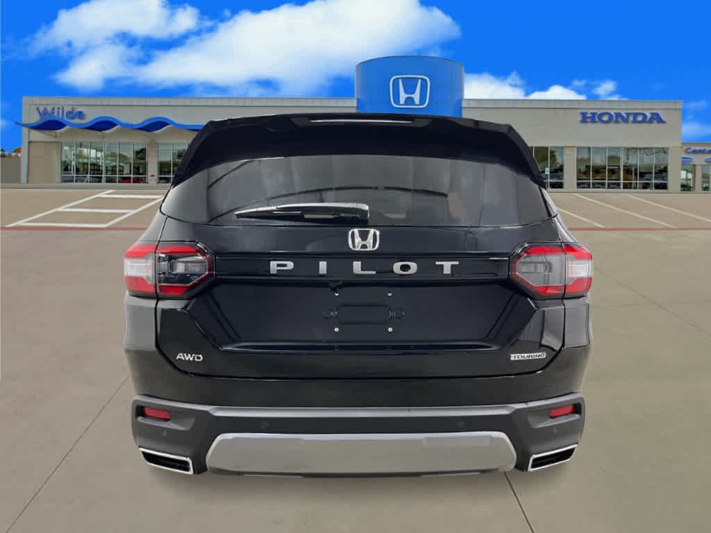 New 2026 Honda Pilot Touring image 4