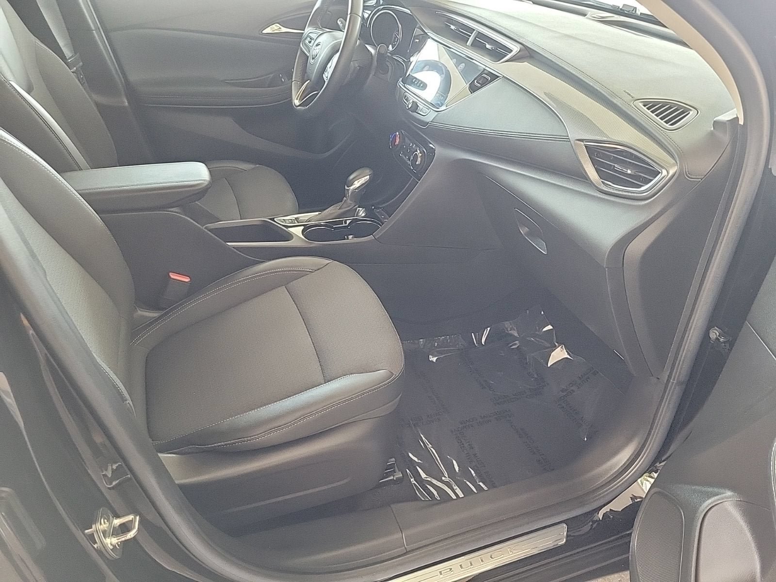 Used 2022 Buick Encore GX Preferred w/ Cold Weather Comfort Package FWD image 12