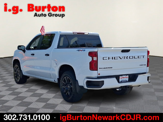 Used 2023 Chevrolet Silverado 1500 Custom w/ LPO, Dark Essentials Package AWD/4WD image 4