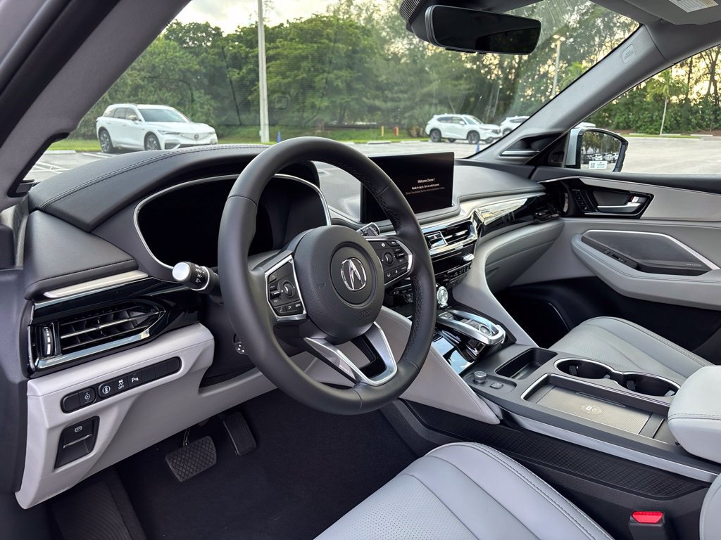 New 2026 Acura MDX w/ Technology Package FWD image 16