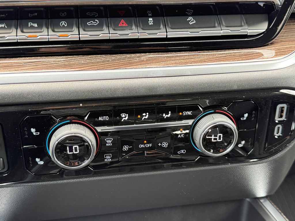 New 2026 Chevrolet Silverado 1500 LT Trail Boss w/ LT Trail Boss Premium Package AWD/4WD image 18