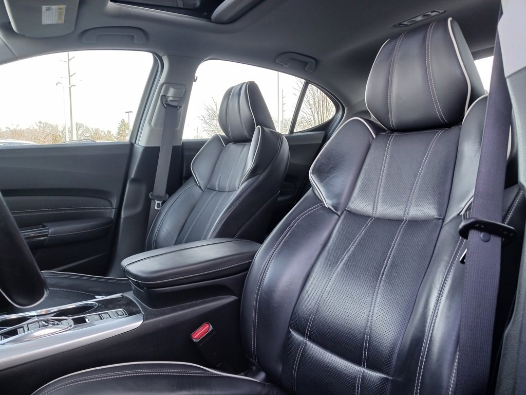 Used 2020 Acura TLX V6 SH-AWD w/ Technology Pkg image 4