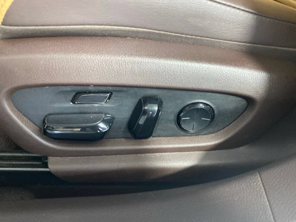 Used 2019 Lexus ES 350 w/ Accessory Package 2 FWD image 24