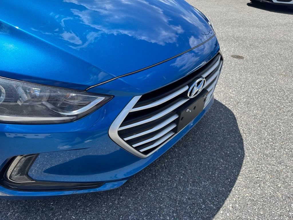 Used 2017 Hyundai Elantra Value Edition w/ Cargo Package FWD image 8
