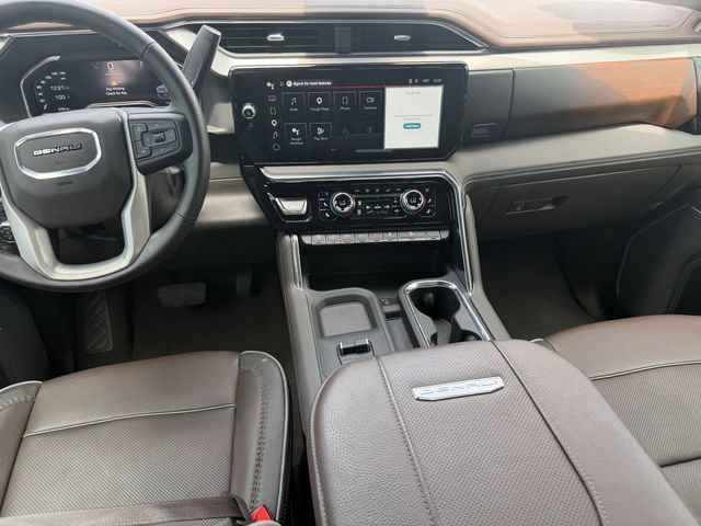 Used 2025 GMC Sierra 2500 Denali w/ Denali Reserve Package AWD/4WD image 17