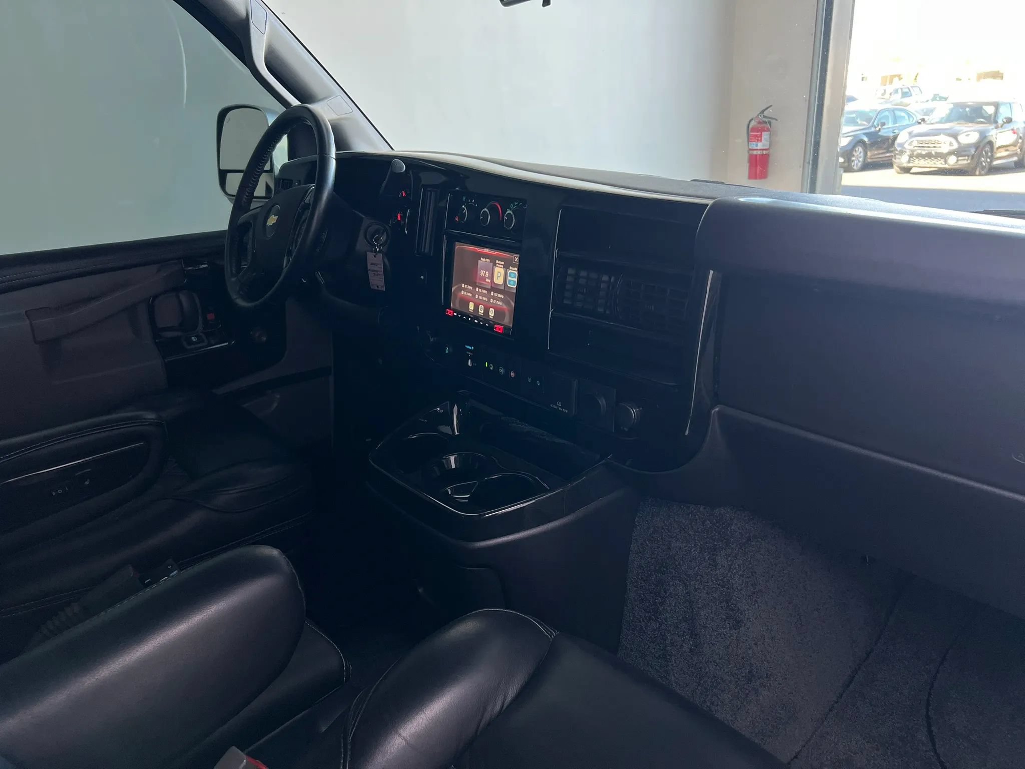 Used 2021 Chevrolet Express 3500 LS w/ Chrome Appearance Package RWD image 29