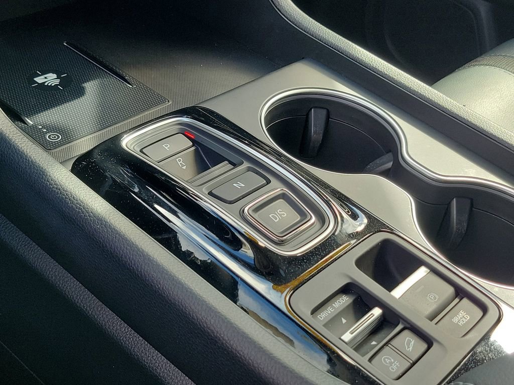 Used 2025 Honda Pilot Touring image 29