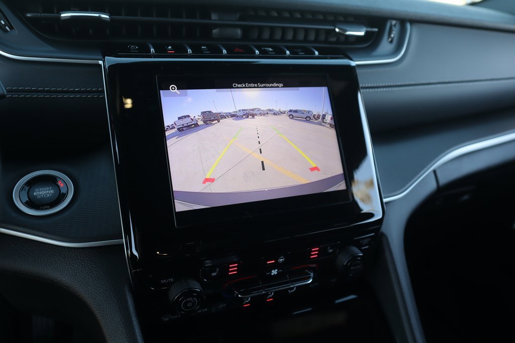 New 2025 Jeep Grand Cherokee L Laredo w/ Luxury Tech Group I image 6