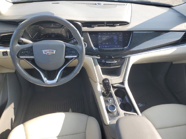 Certified 2020 Cadillac XT6 Premium Luxury FWD image 11