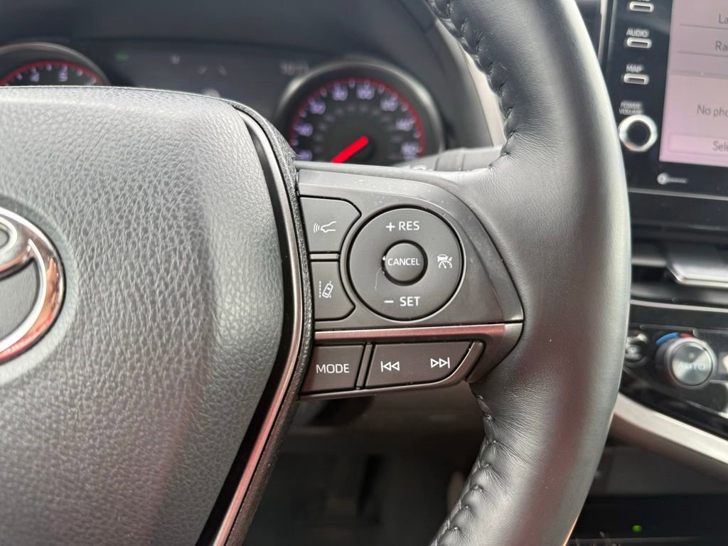 Used 2021 Toyota Camry XSE FWD image 15