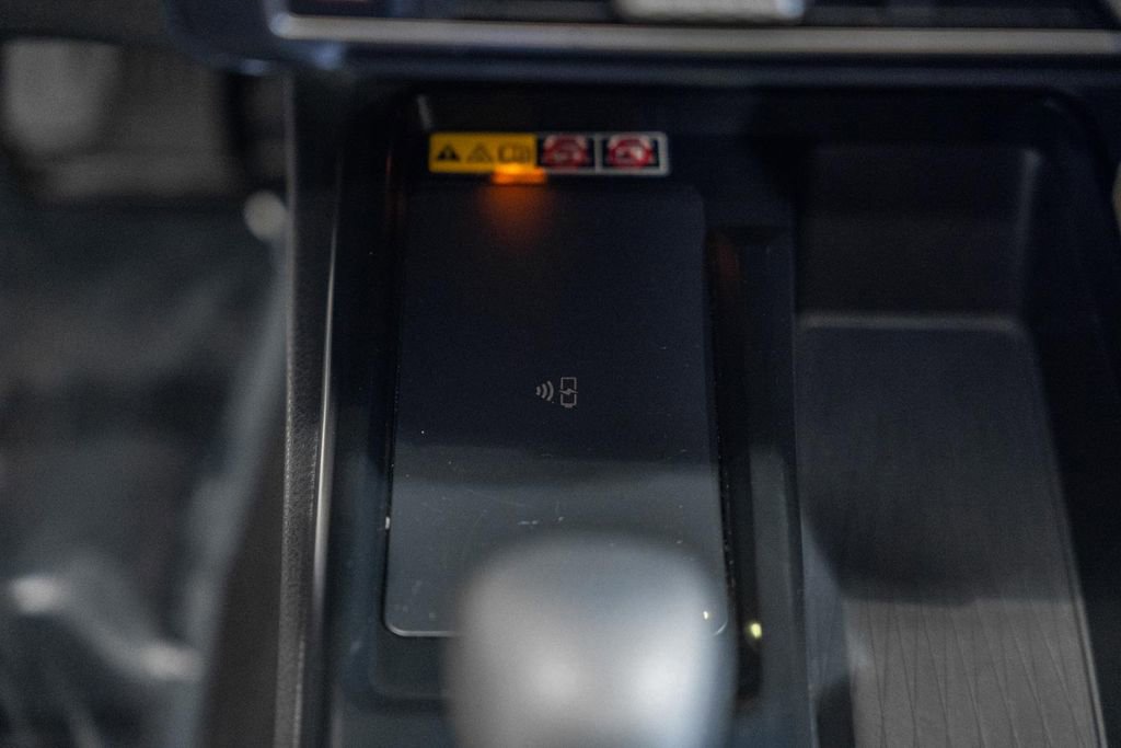 Used 2025 Toyota Camry LE image 23