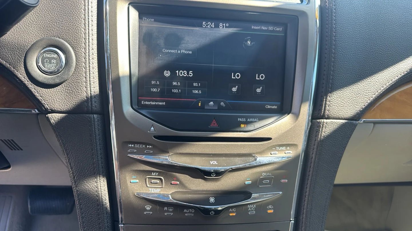Used 2012 Lincoln MKX FWD w/ Wood Pkg image 15