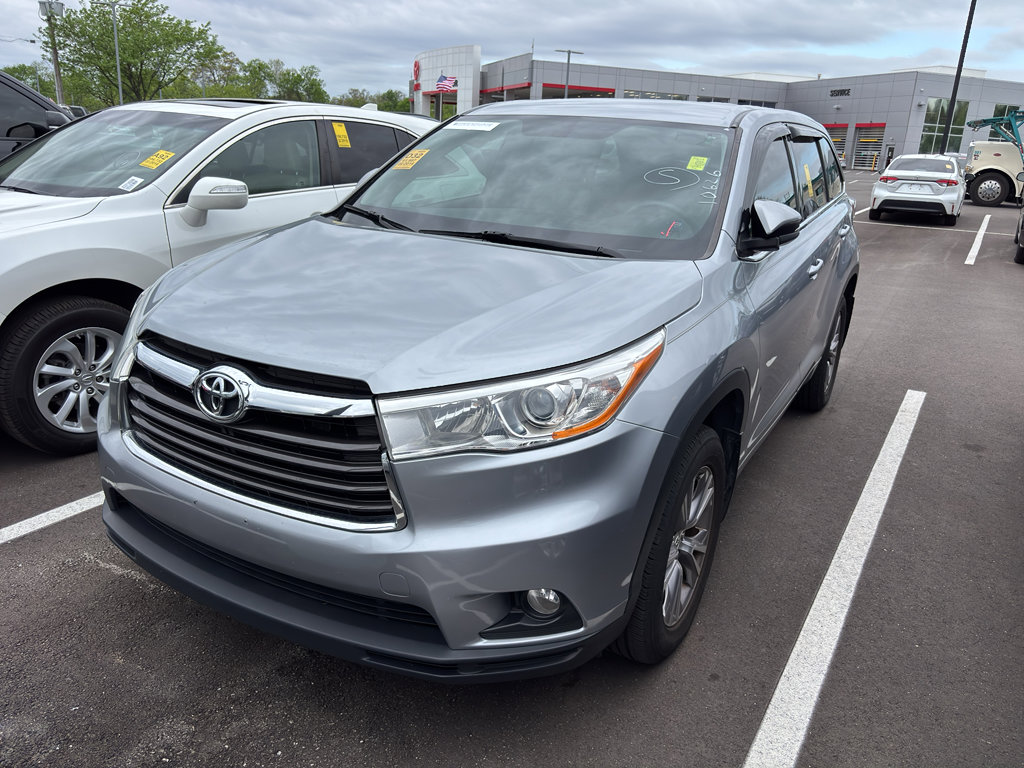 Used 2014 Toyota Highlander Plus image 2