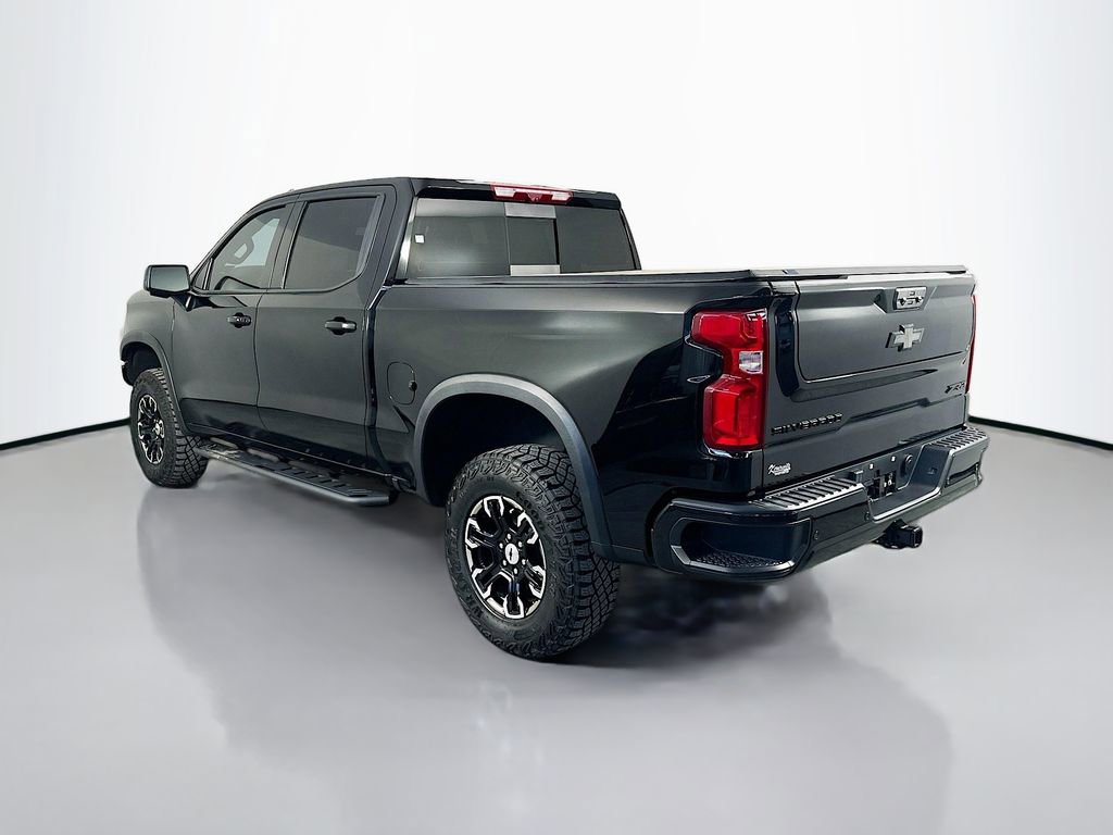 Used 2025 Chevrolet Silverado 1500 ZR2 w/ Technology Package image 5