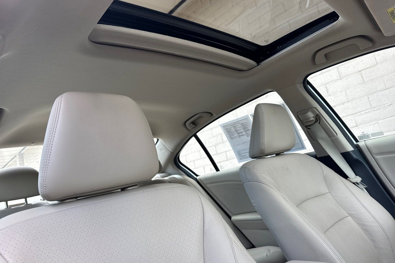 Used 2016 Honda Accord Touring image 19