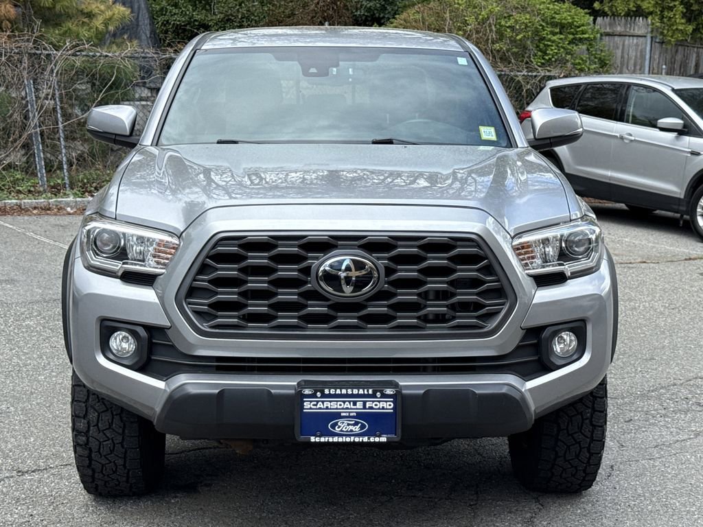 Used 2020 Toyota Tacoma TRD Off-Road w/ Technology Package AWD/4WD image 2