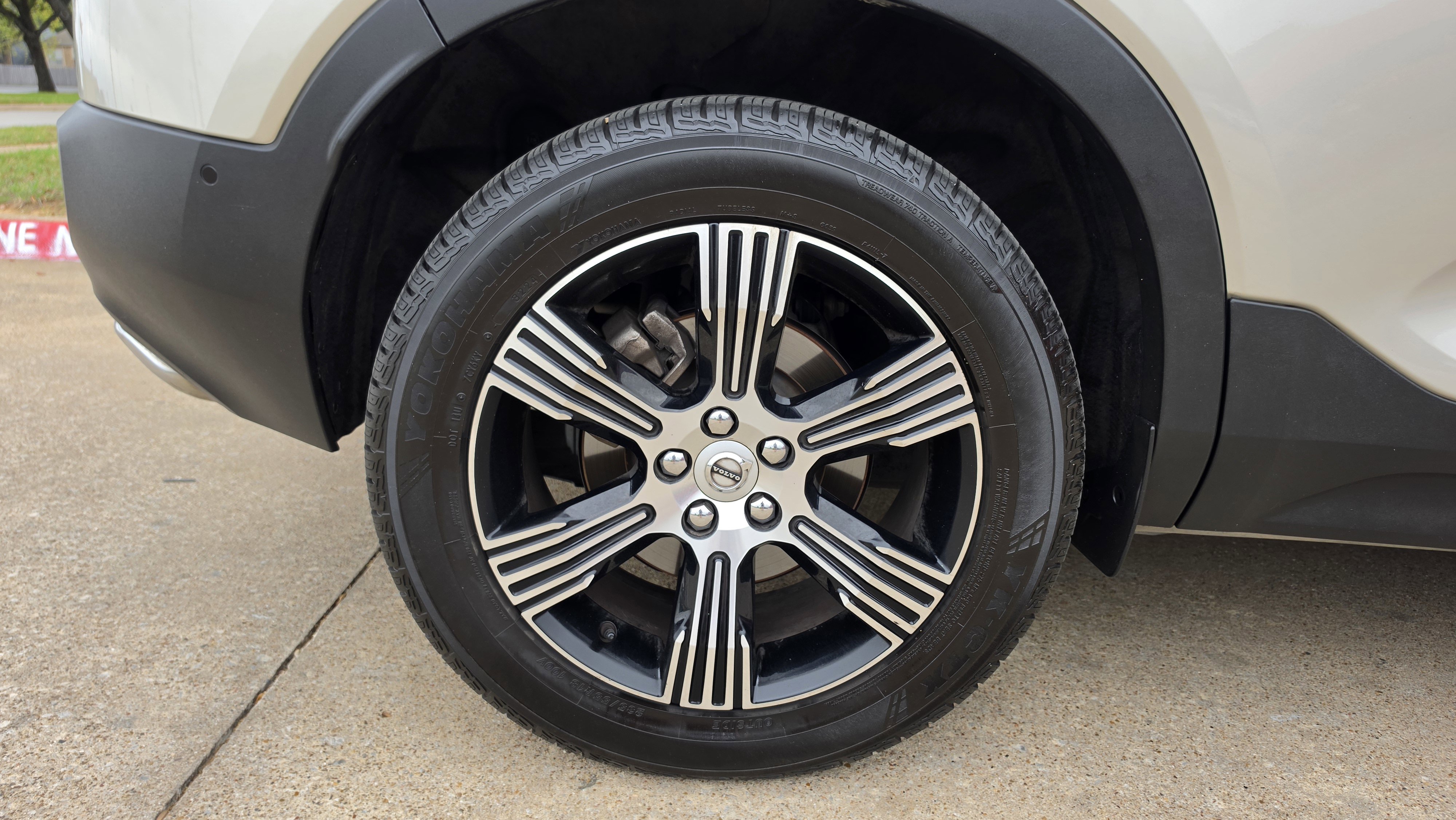 Used 2019 Volvo XC40 T5 Inscription AWD/4WD image 15