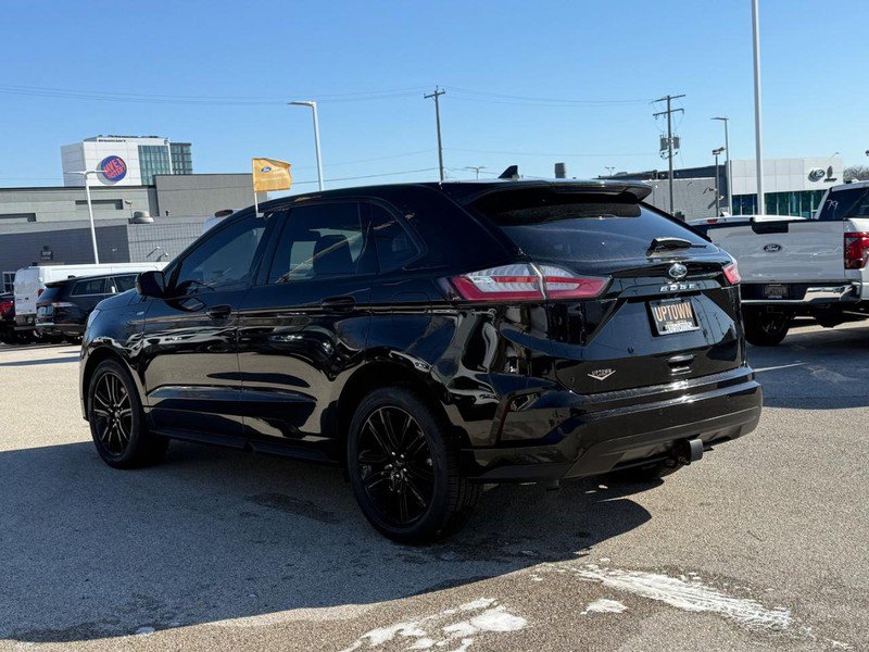 Certified 2022 Ford Edge ST-Line w/ Class II Trailer Tow Package image 9