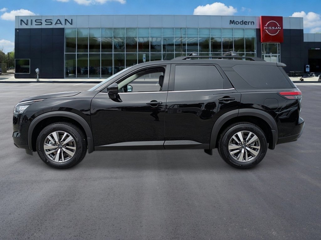 New 2026 Nissan Pathfinder SL w/ Cargo Package FWD image 2