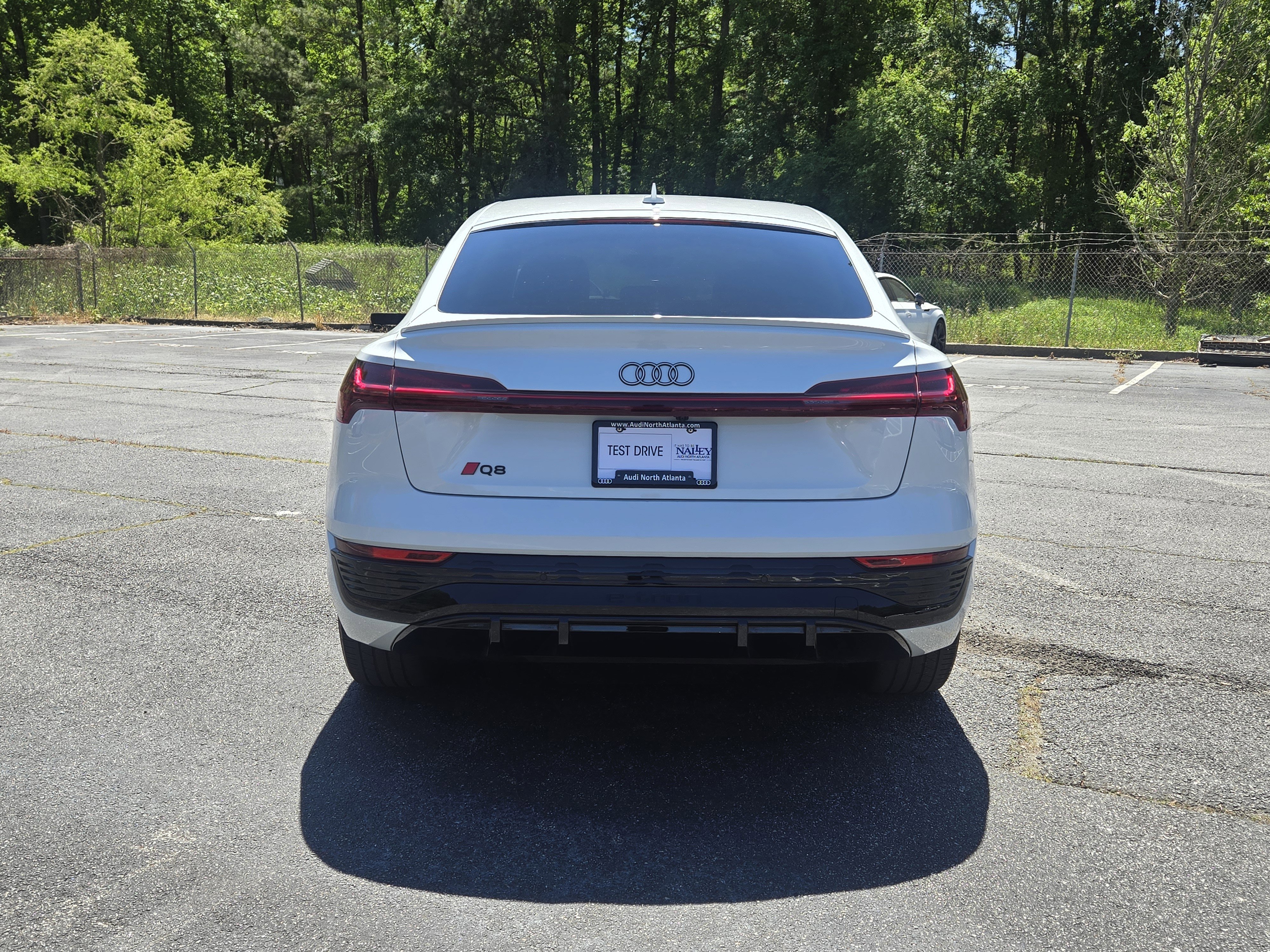 Certified 2024 Audi Q8 e-tron Premium Plus w/ Premium Plus Package AWD/4WD image 4