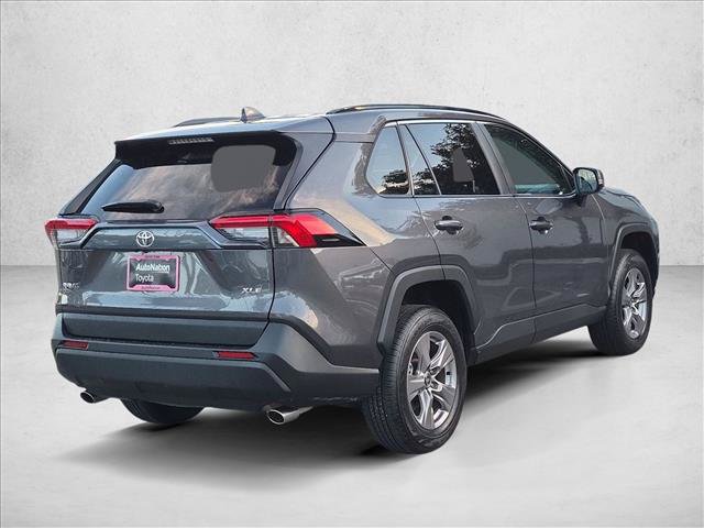 Used 2025 Toyota RAV4 XLE FWD image 5