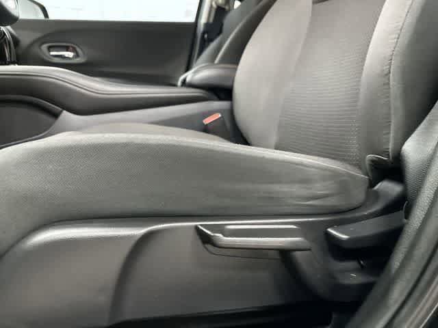Used 2020 Honda HR-V LX image 26