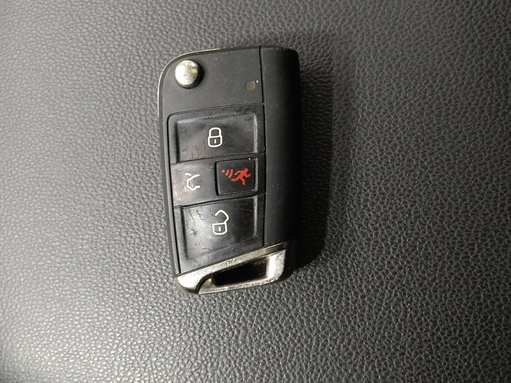 Used 2021 Volkswagen Golf 4-Door FWD image 32