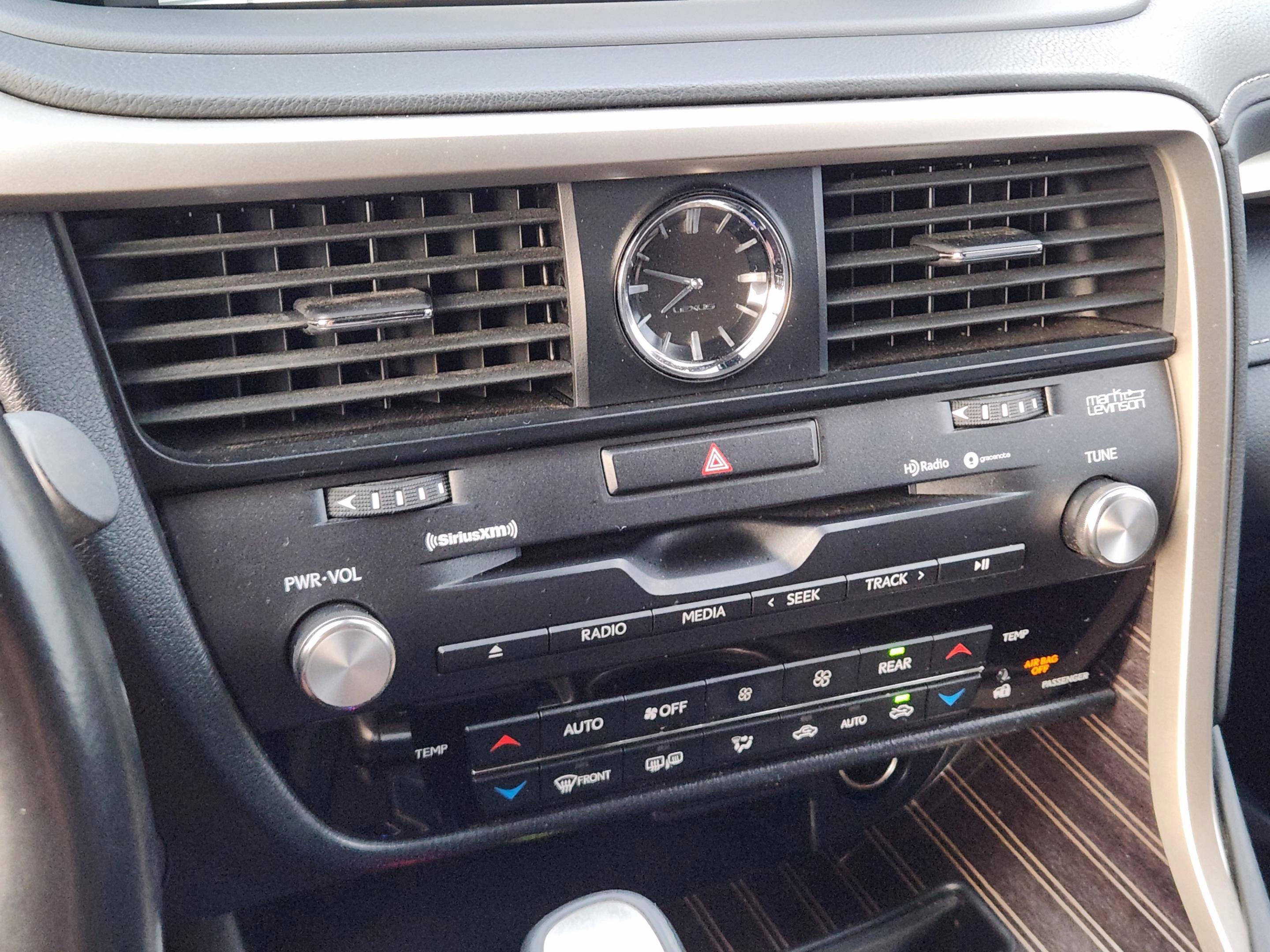 Used 2020 Lexus RX 450hL Luxury w/ Accessory Package image 18