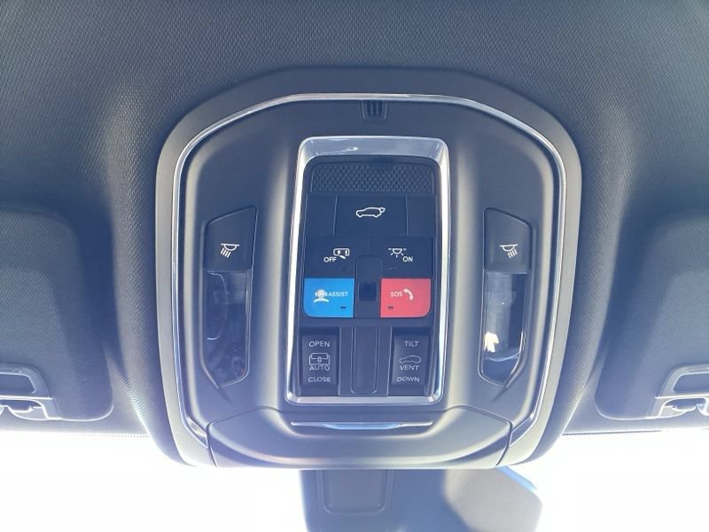 New 2025 Jeep Grand Cherokee 4WD image 30