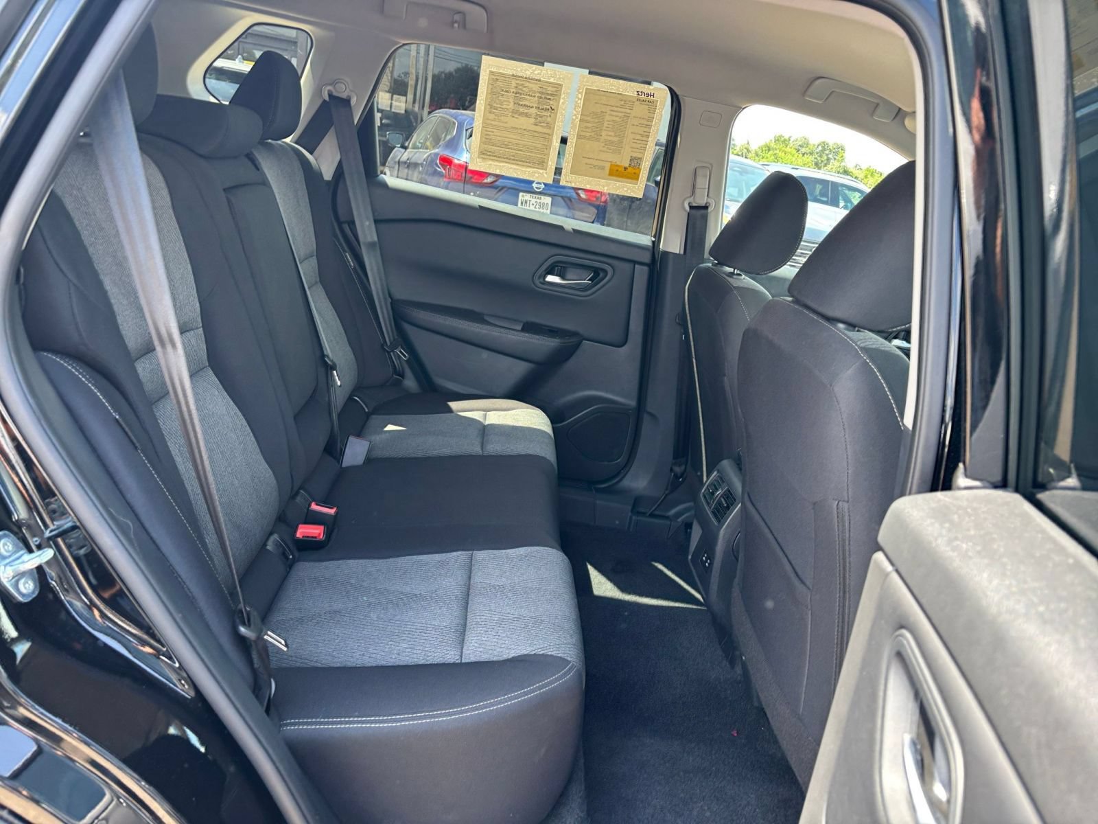 Used 2026 Nissan Rogue SV FWD image 27