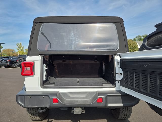 Used 2021 Jeep Wrangler Unlimited Sahara w/ Dual Top Group AWD/4WD image 39
