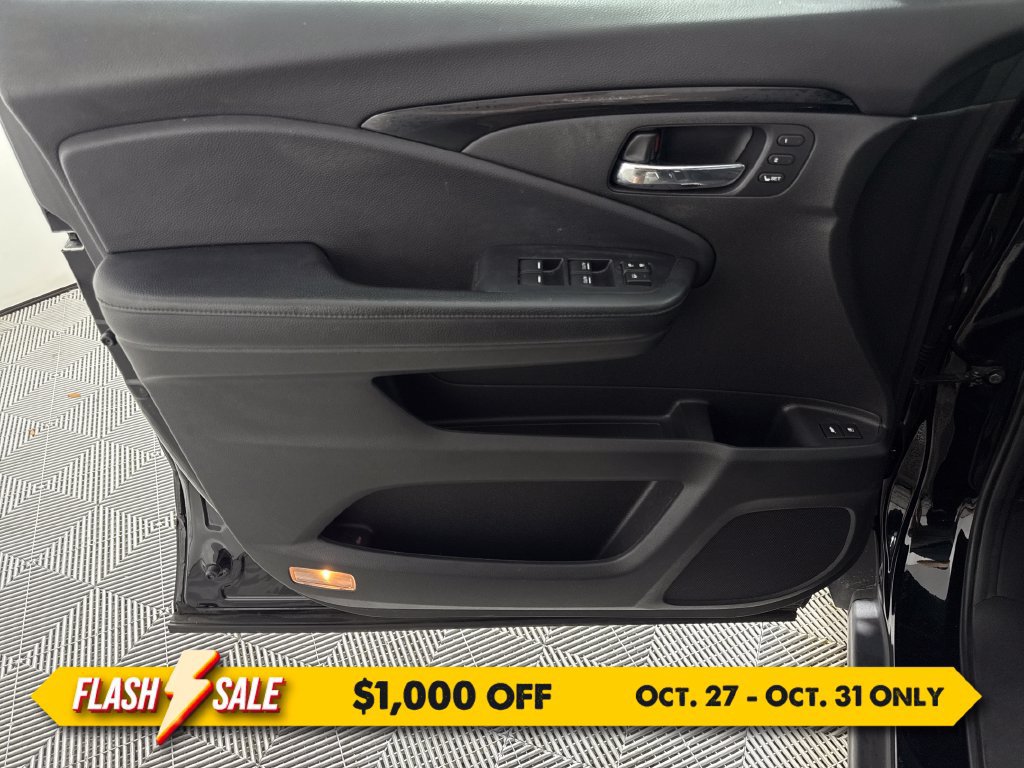 Used 2019 Honda Pilot Touring image 9