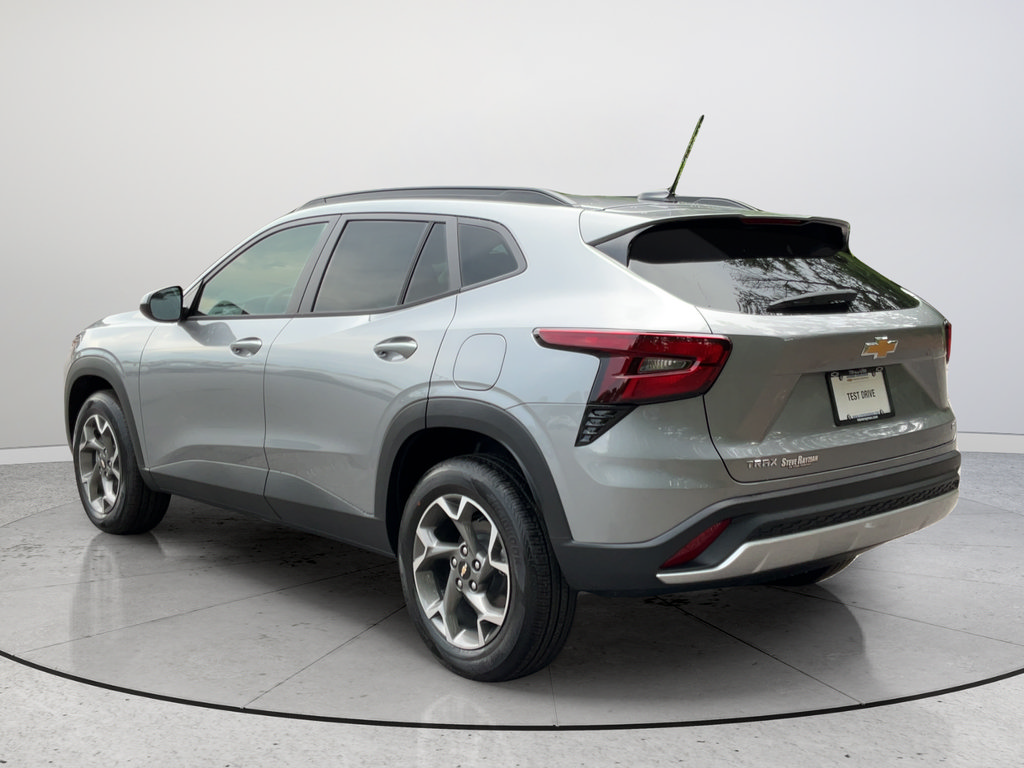 New 2026 Chevrolet Trax LT FWD image 5