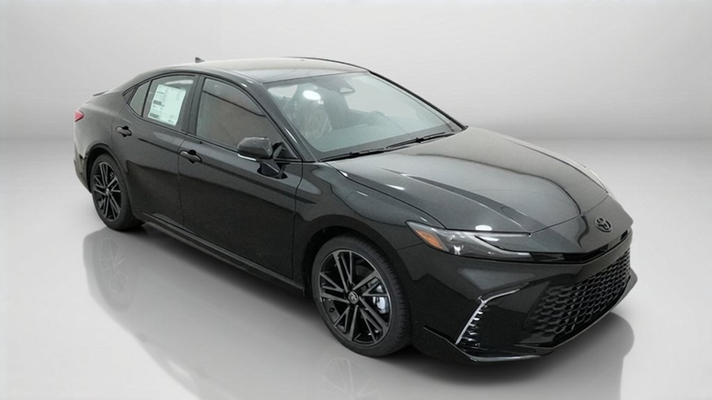 New 2027 Toyota Camry XSE FWD image 5